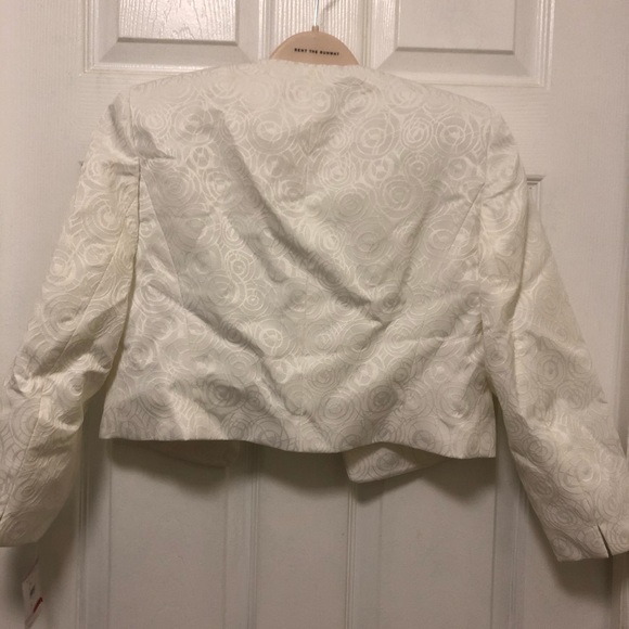 Women white blazer size 6 - Picture 3 of 3